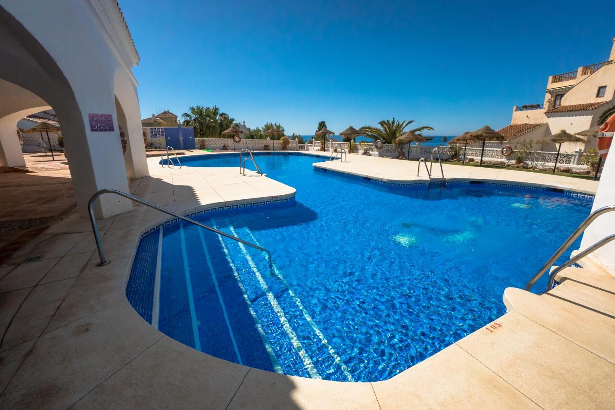 Capistrano Playa 512 Menyber Daire Nerja Dış mekan fotoğraf